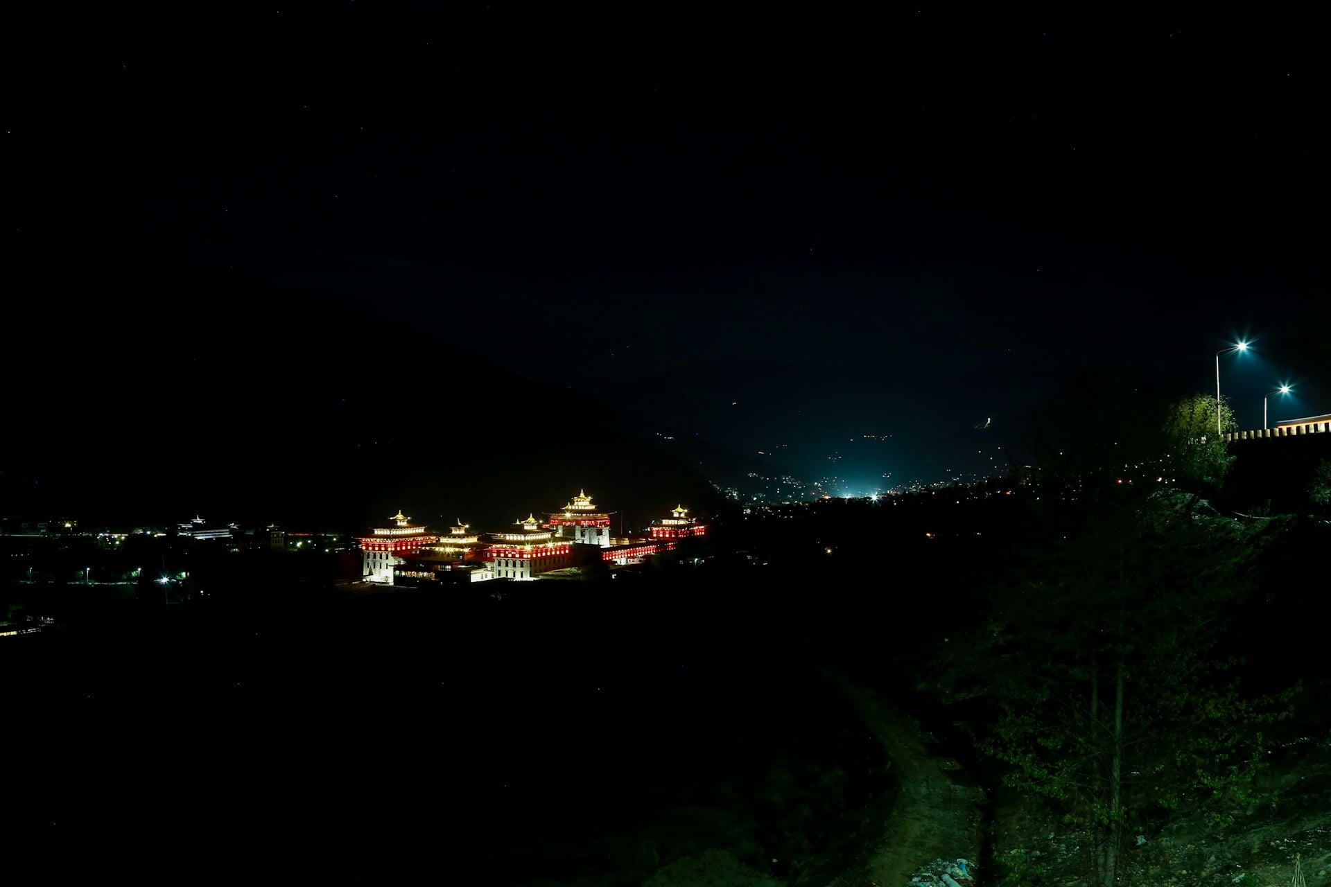 Phuentsholing, Thimphu, Wangdue / Punakha & Paro - Drive In & Drive Out