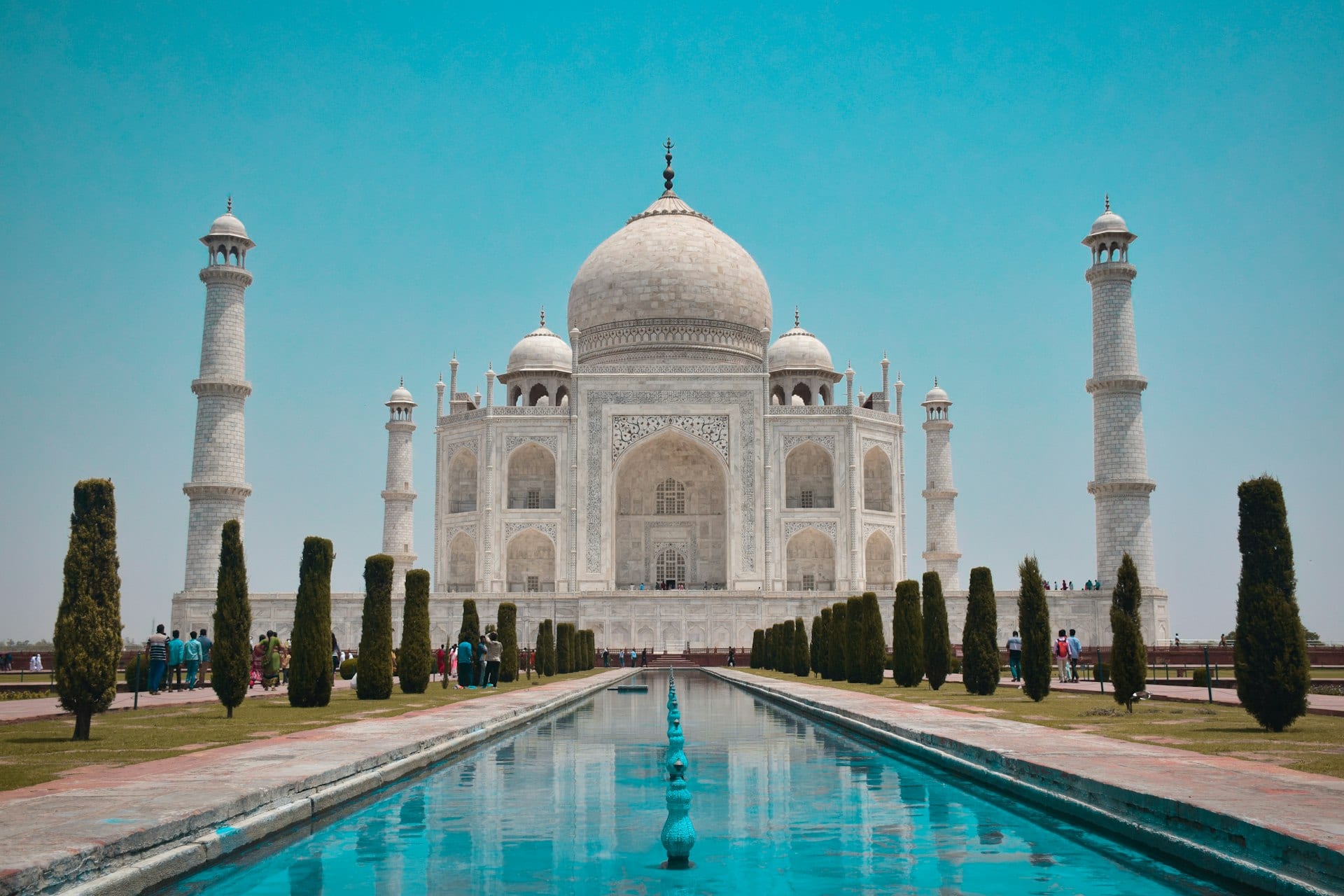 Taj Mahal & Varanasi Heritage Trail