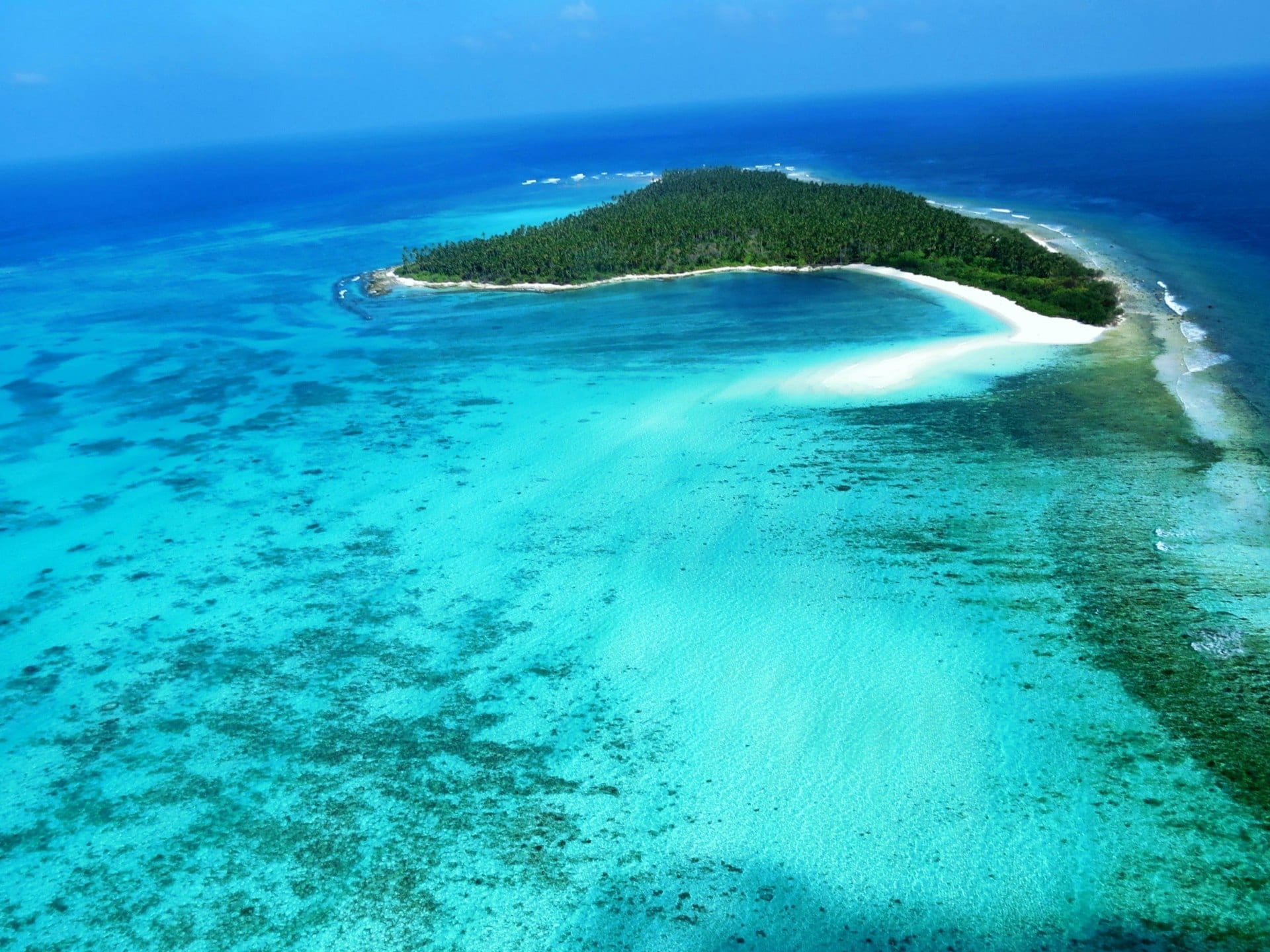 Lakshadweep Lagoon Escape